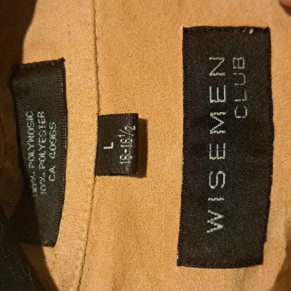 Soft Button-Up Shirt in Tan Classic vintage Classic with a comfortable loose fit - Picture 3 of 7